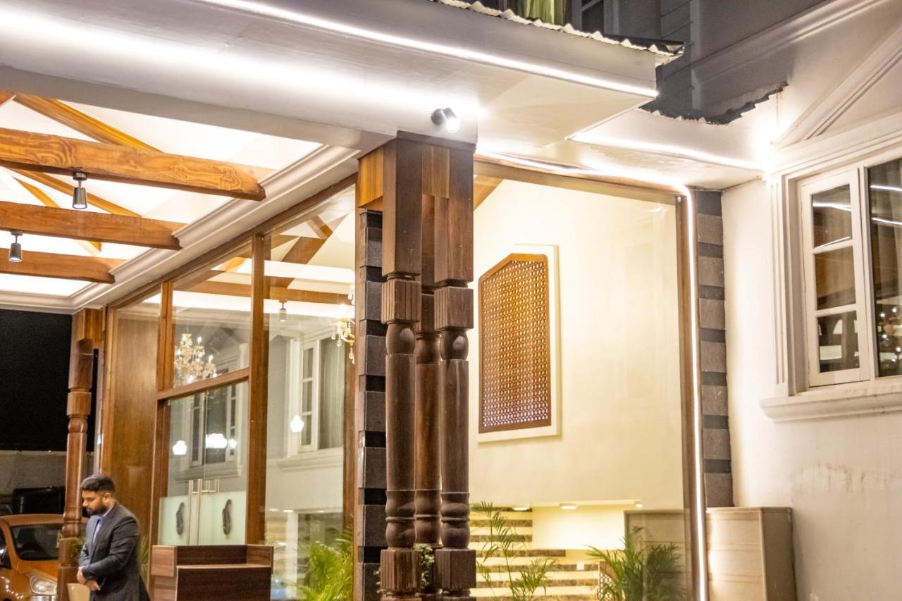 Paisley Palace Otel Srīnagar Dış mekan fotoğraf